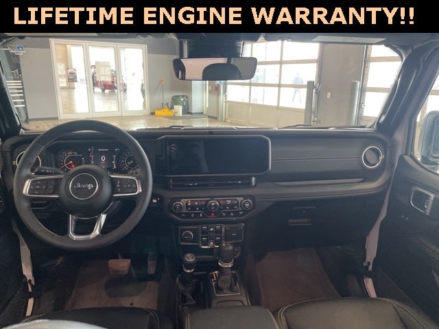2024 Jeep Wrangler 4-Door Sahara 4x4