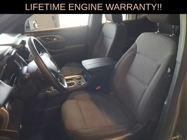 2023 Chevrolet Traverse LT Cloth w/2FL