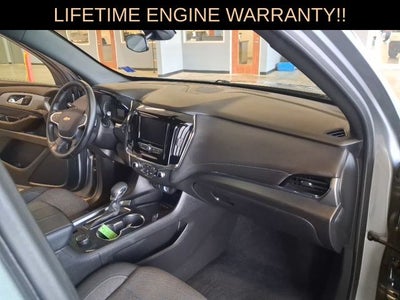 2023 Chevrolet Traverse LT Cloth w/2FL