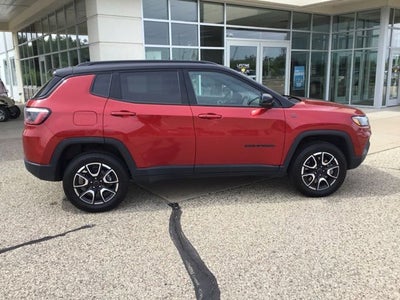 2025 Jeep Compass Trailhawk