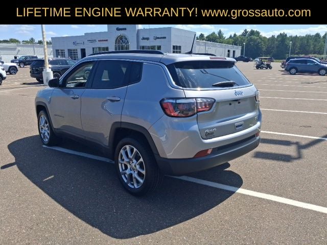 2022 Jeep Compass Latitude Lux
