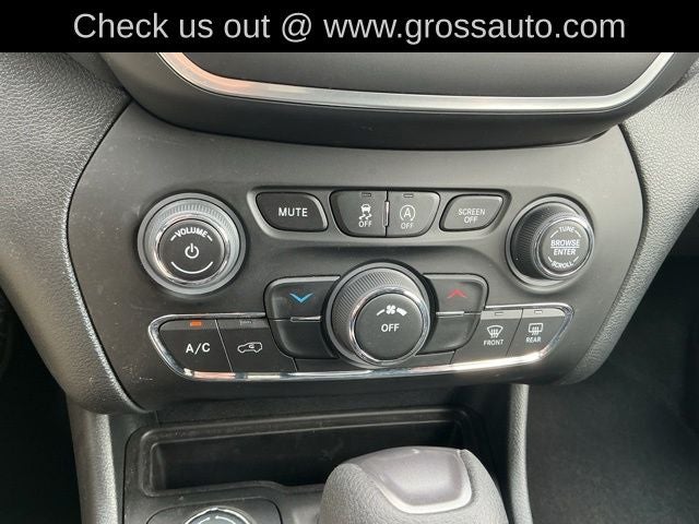 2022 Jeep Cherokee Sport