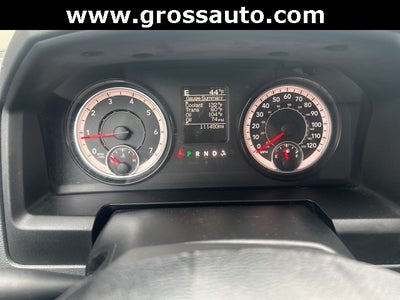 2017 RAM 1500 Express Crew Cab 4x4 5'7' Box