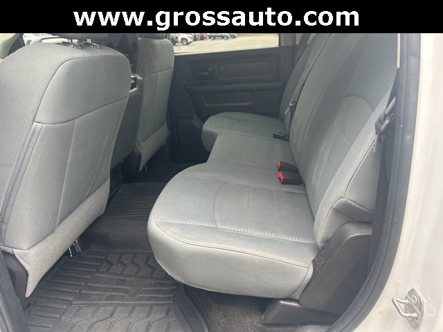 2017 RAM 1500 Express Crew Cab 4x4 5'7' Box