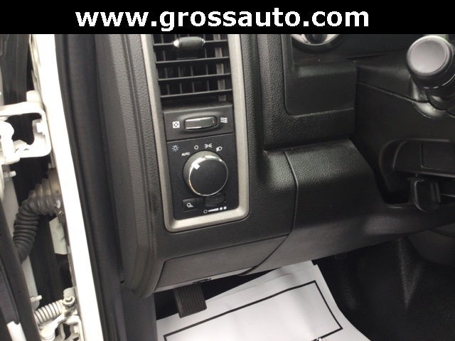 2023 RAM 1500 Classic Tradesman Crew Cab 4x4 6'4' Box