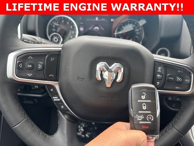 2025 RAM 1500 Big Horn Crew Cab 4x4 5'7' Box