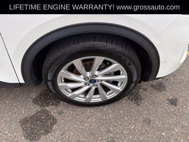 2022 Ford Escape Titanium