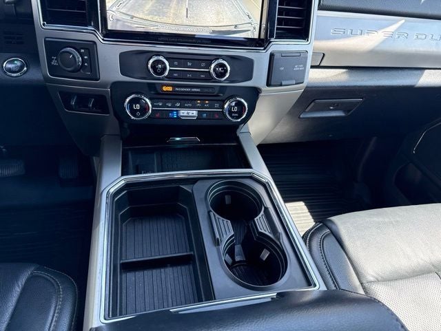 2022 Ford F-350 Lariat