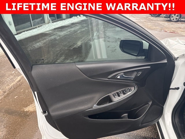 2017 Chevrolet Malibu 1LT