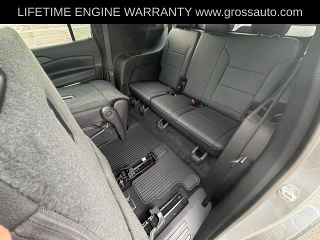 2025 Chevrolet Traverse LT 2LT