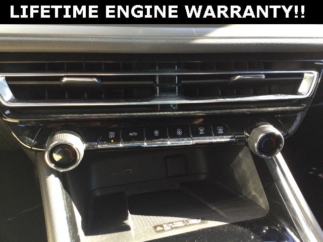 2025 Chevrolet Traverse AWD LT