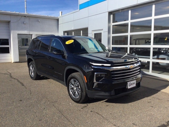 2025 Chevrolet Traverse AWD LT