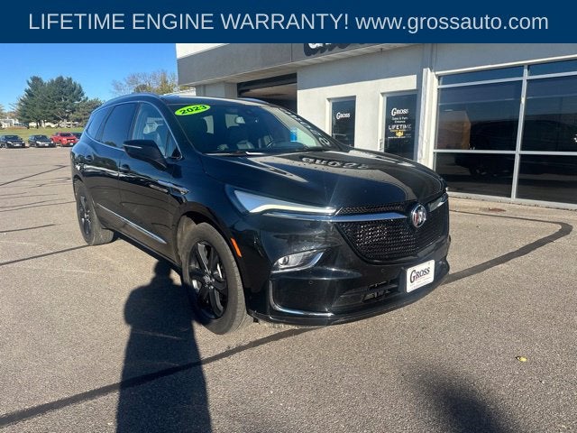 2023 Buick Enclave Essence
