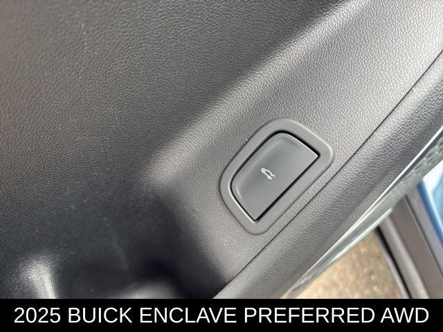 2025 Buick Enclave Preferred
