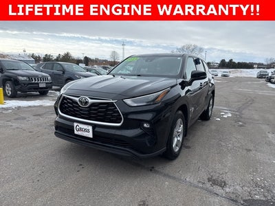 2022 Toyota Highlander LE