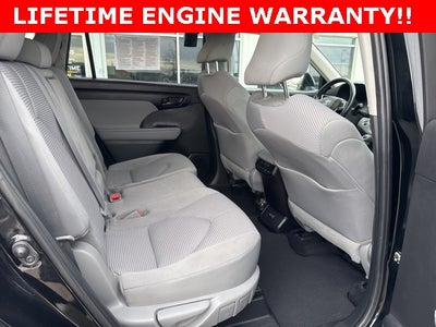 2022 Toyota Highlander LE