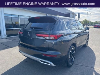 2024 Mitsubishi Outlander SE