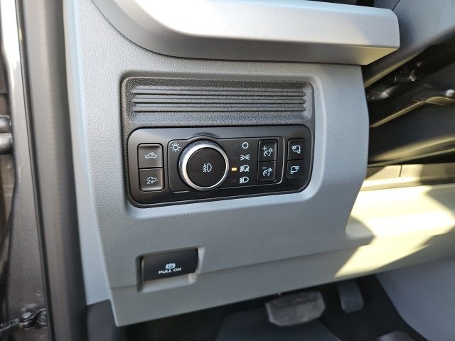 2027 Ford F-250SD XLT