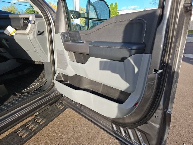 2027 Ford F-250SD XLT