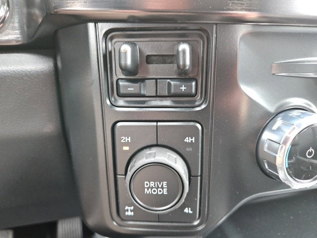2027 Ford F-350SD Lariat