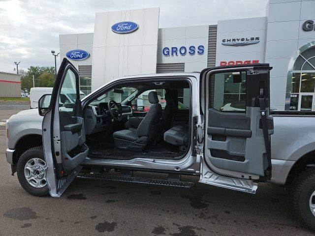2027 Ford F-350SD XLT
